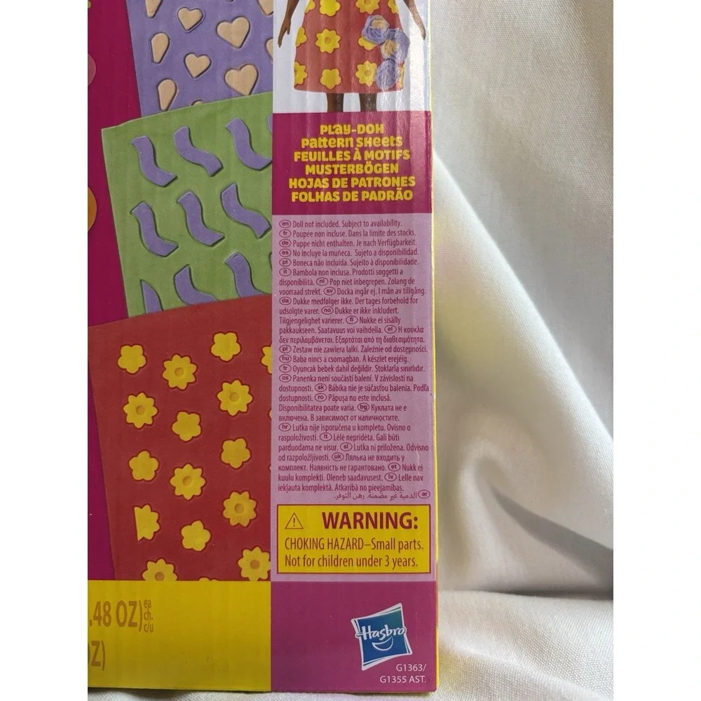 Play-Doh Barbie Flowers & Florals Pattern Sheets Modeling Clay Set